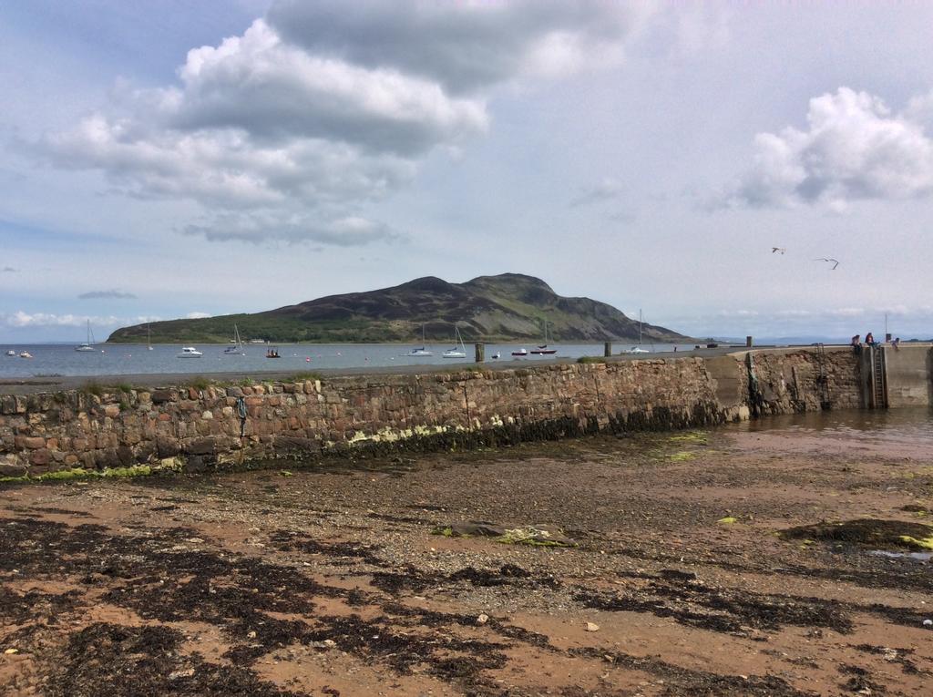 Stonewater House Vegan Bed And Breakfast Lamlash Exterior photo