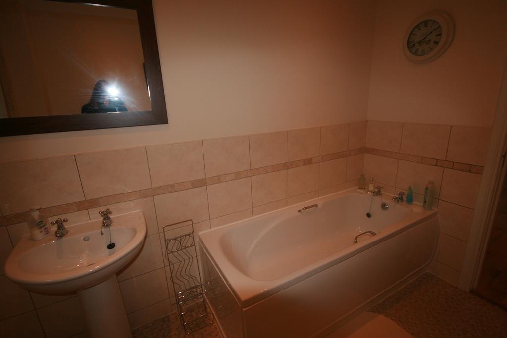 Stonewater House Vegan Bed And Breakfast Lamlash Exterior photo